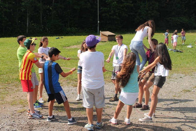 Village Camps International Summer Camp Leysin, Switzerland 2025-08-09 https://www.villagecamps.com/journals_admin/images/690-11-adventure (33).jpg